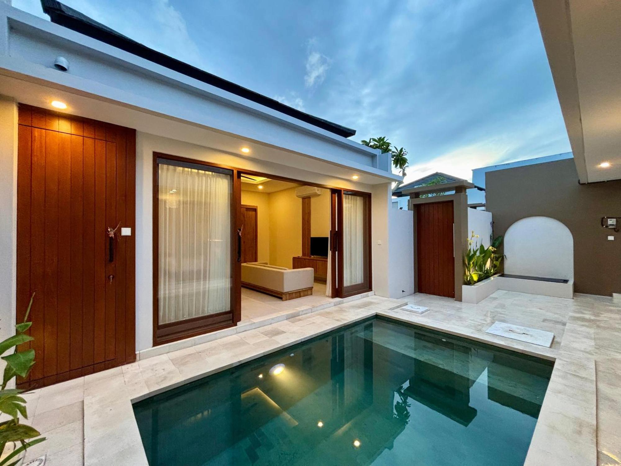 Solvana Villas Sanur By Agata Екстер'єр фото